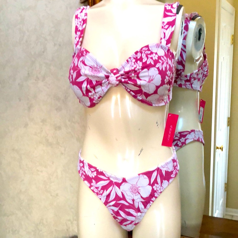 New Women’s two piece bikini.  Size XL (12-14).  Adjustable back strap.